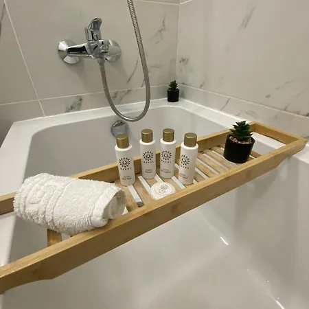 Garsoniera Dreamhouse Titan - High Class Appartamento *