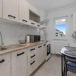 Garsoniera Dreamhouse Titan - High Class Apartamento Bucareste